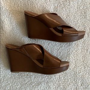 Brown Wedges